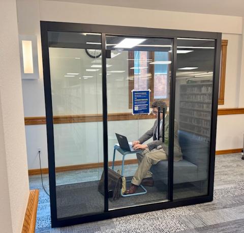 Lower level meeting room pod.